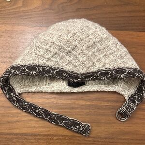 Chic Oatmeal Hand Knit Bonnet Hat with Brown Trim 100% Merino Wool